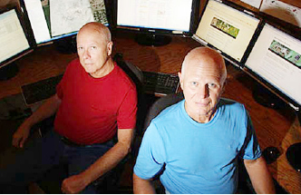 ▲ KWP를 운영하는 할 바커(왼편)와 테드 바커